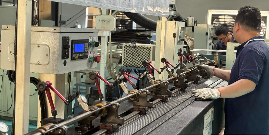 SCM435合金鋼拋光棒：汽車門鎖扣專用材料